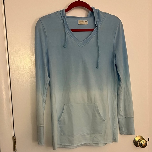 Hanna & Gracie Tops - Lightweight Blue Ombre Hoodie Sweatshirt